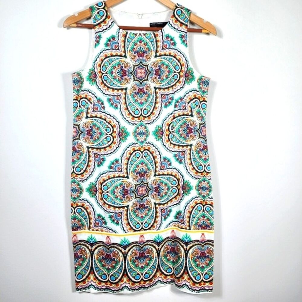 Maggy London Scoop Neck Multicolor Paisley Shift Dress Size 6